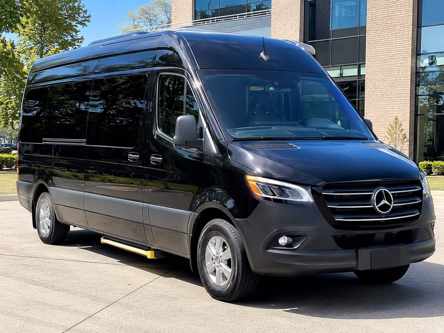 anaheim airport shuttle bus rentals for private groups