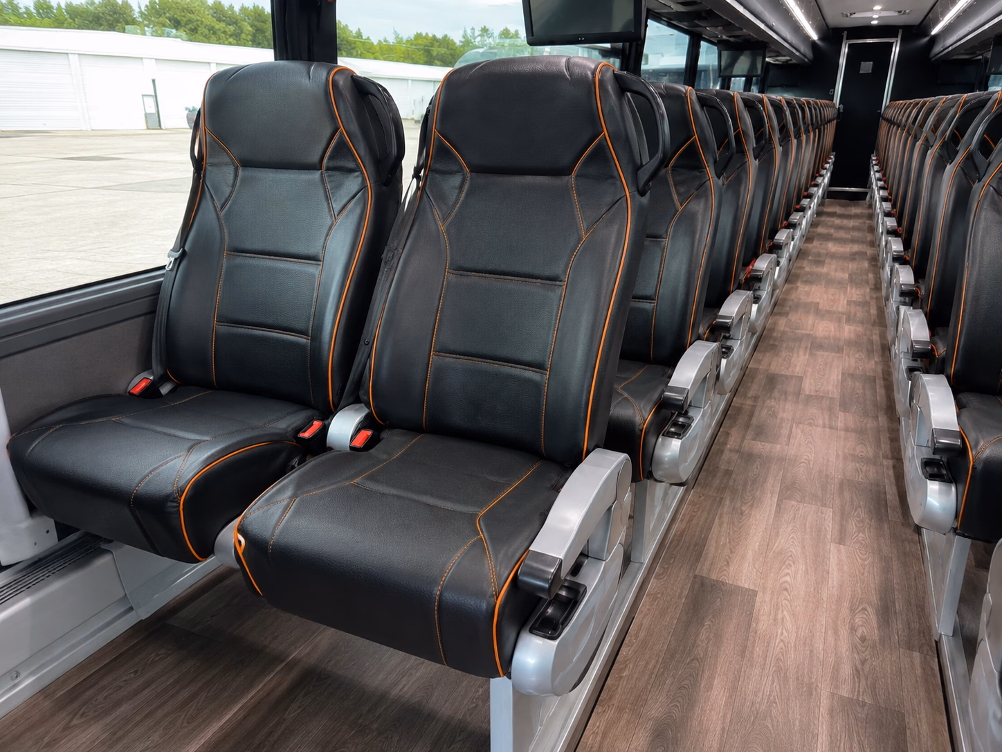 private charter buses for layovers in anaheim